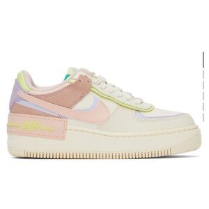 Nike
Air Force 1 Shadow "Cashmere" sneakers size 7